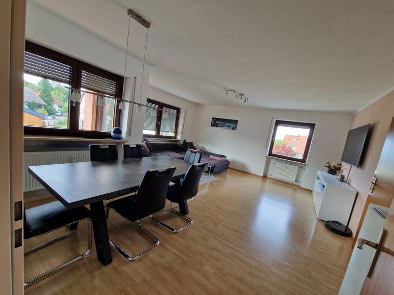 Großzügige 3,5-Zimmer-Wohnung in Moosinning